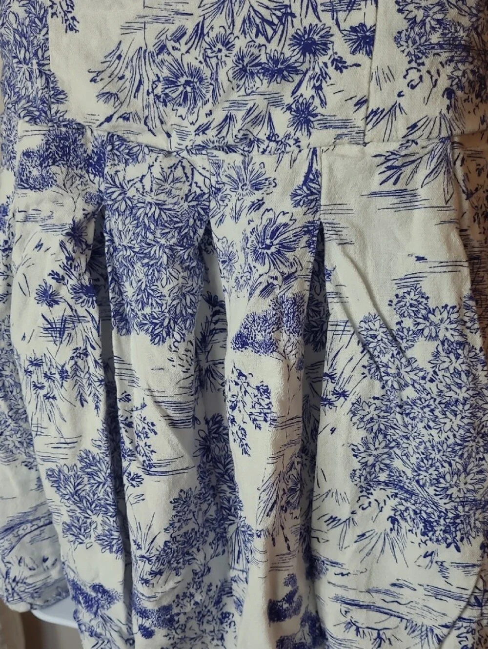 Olivaceous White and Blue Floral Collared Mini Dress